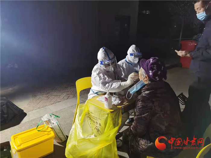 專家詳解新版新冠診療方案：為何輕型病例可以不住院了？