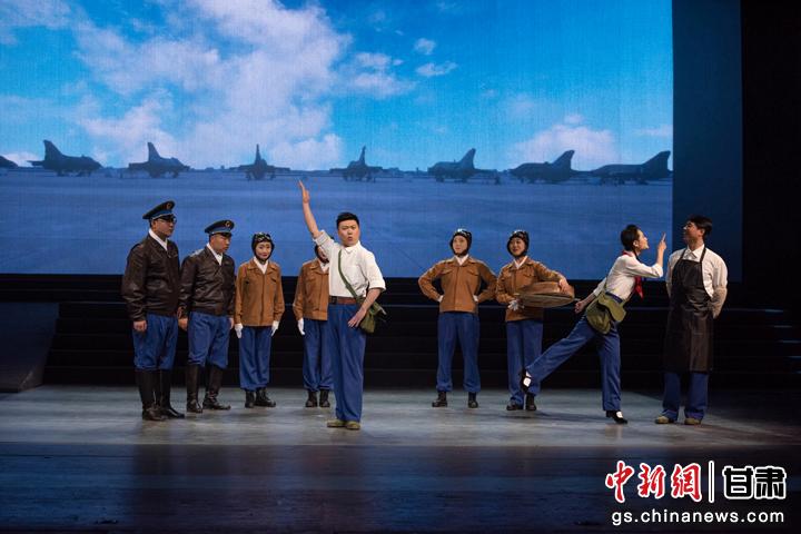 圖為甘肅原創(chuàng)音樂劇《風(fēng)花雪月》演出劇照。(資料圖)潘禹辰 攝
